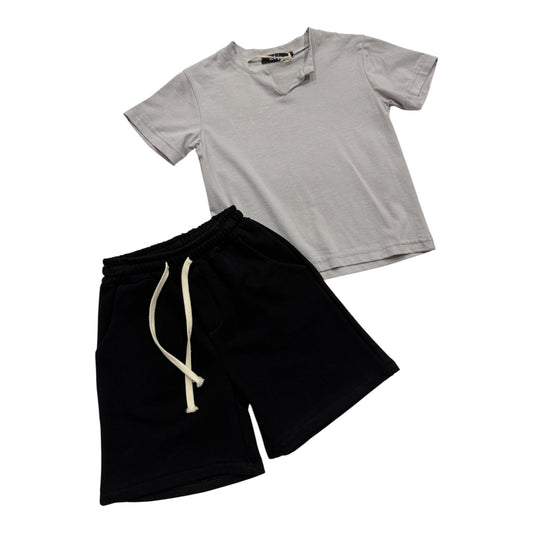 Completo Coordinato Bambino 2 Pezzi - T-Shirt Grigio Chiaro e Bermuda Sportivi Neri